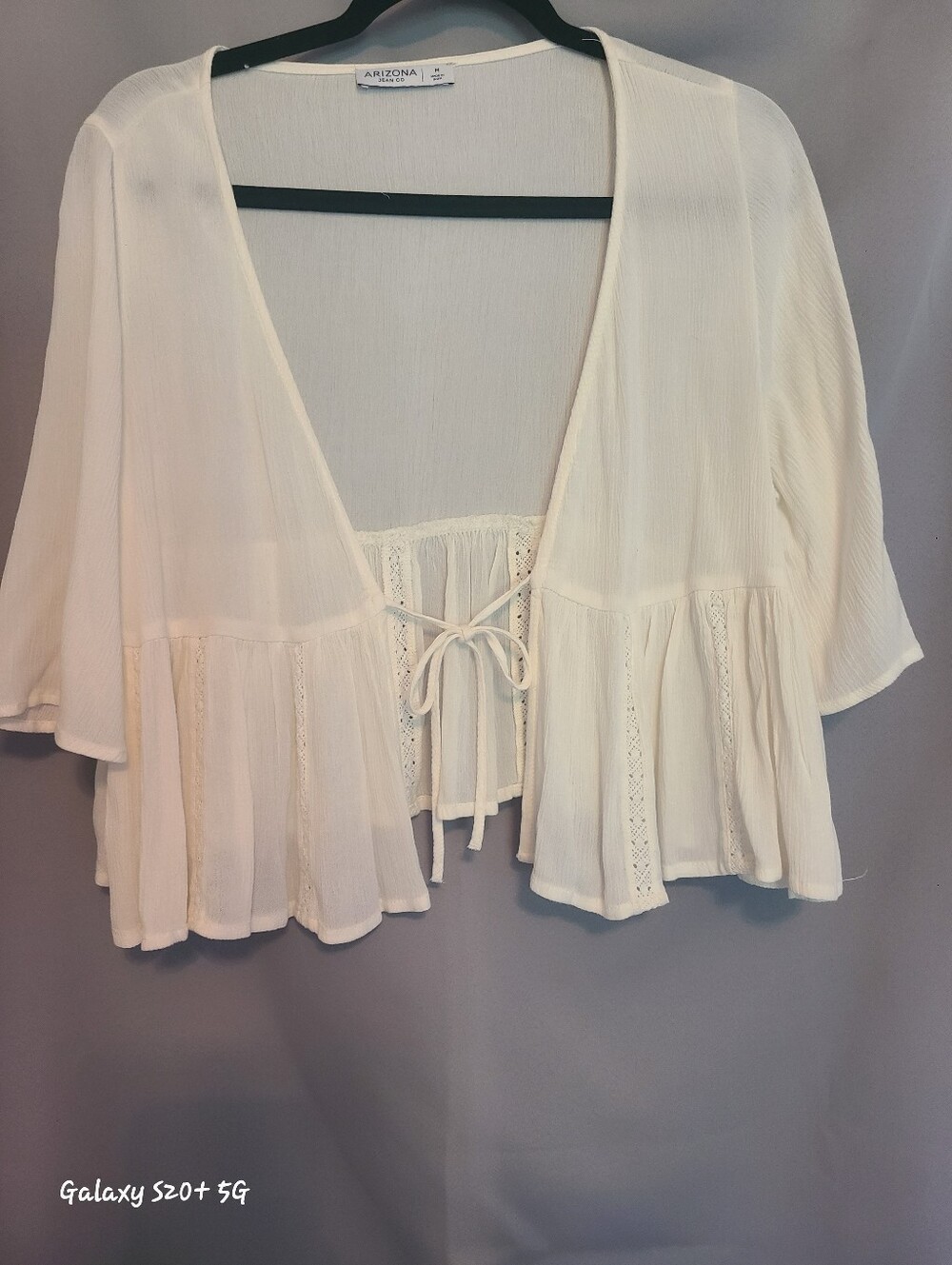 Arizona Jean Company Cream Tie-Front Peasant Crop Top